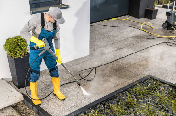 Best Sidewalk Pressure Washing  in Newport, OH
